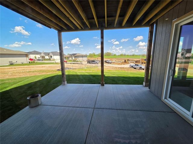 11275 S Gleason Road, Olathe, KS 66061