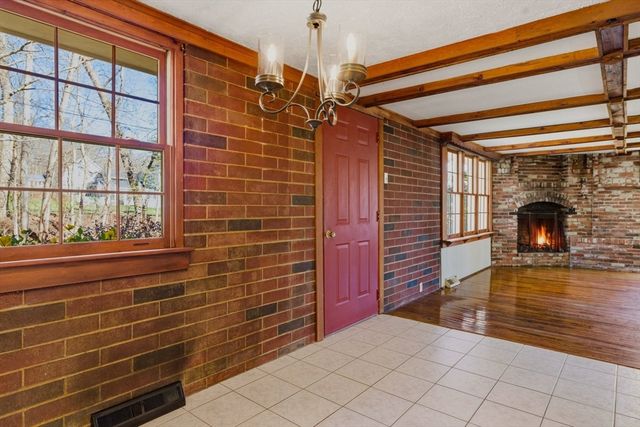 2 North Street, Merrimac, MA 01860