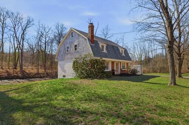 2 North Street, Merrimac, MA 01860