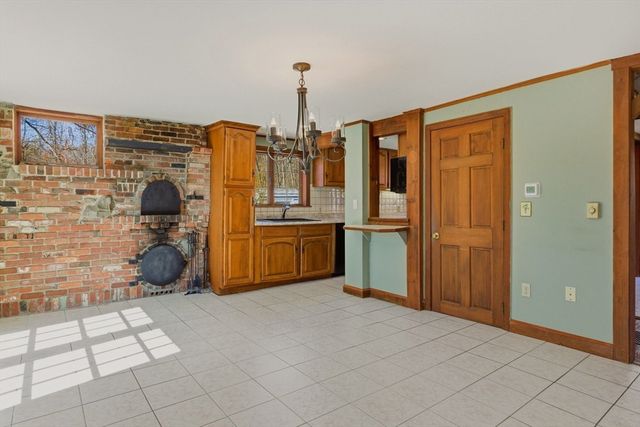 2 North Street, Merrimac, MA 01860