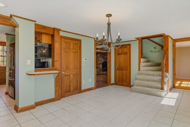 2 North Street, Merrimac, MA 01860