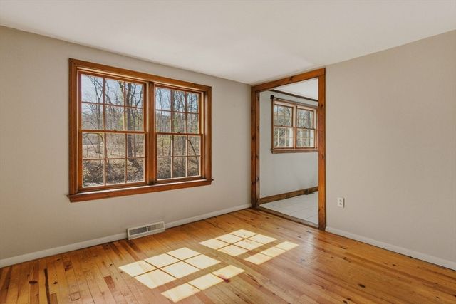 2 North Street, Merrimac, MA 01860