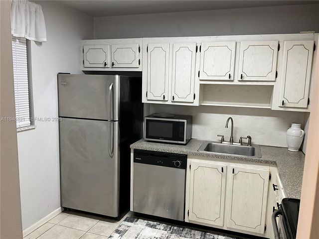 101 Berkley Rd 205, Hollywood, FL 33024