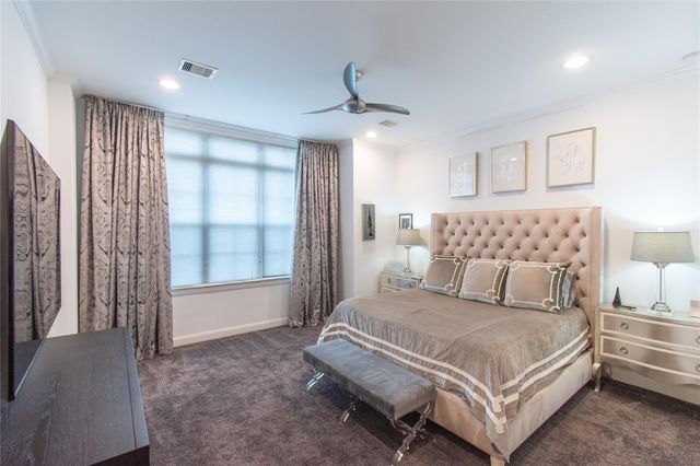 2209 Chenevert Street B, Houston, TX 77003