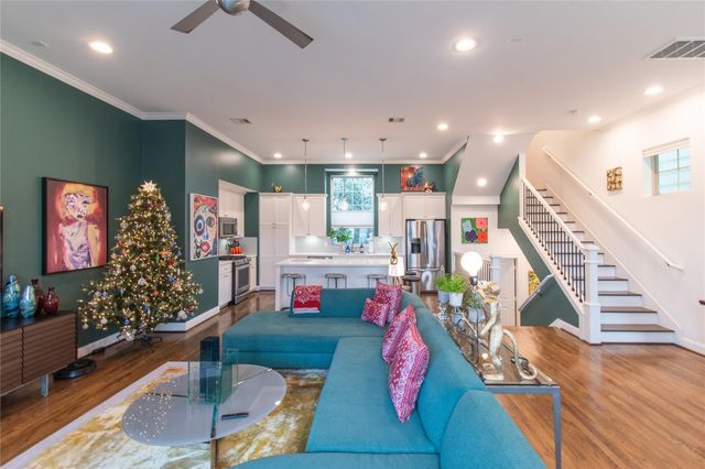 2209 Chenevert Street B, Houston, TX 77003