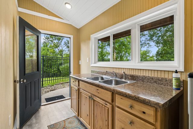 2671 Sanford Rd, Nolensville, TN 37135