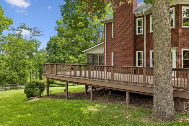 2671 Sanford Rd, Nolensville, TN 37135