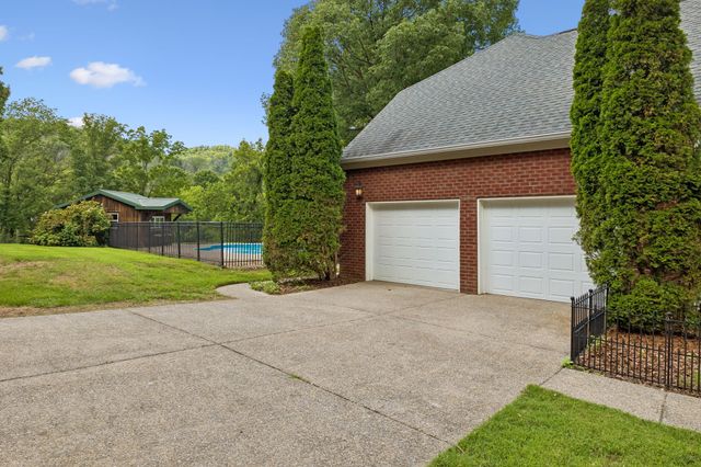 2671 Sanford Rd, Nolensville, TN 37135