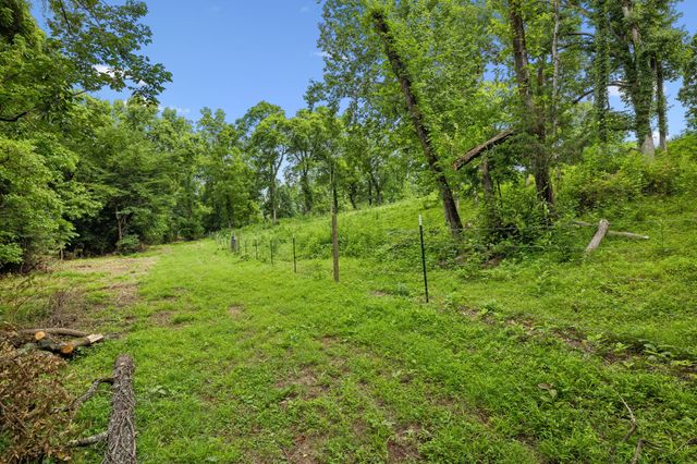 2671 Sanford Rd, Nolensville, TN 37135