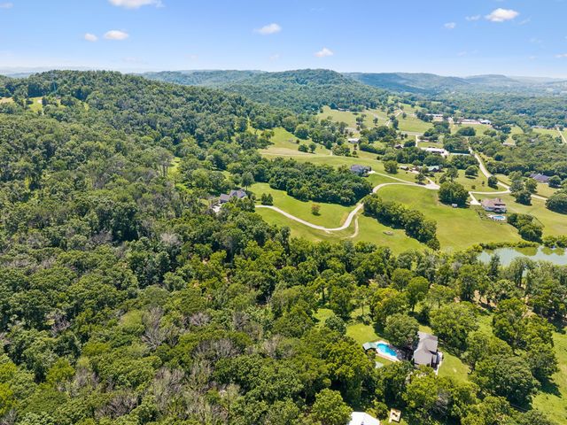 2671 Sanford Rd, Nolensville, TN 37135