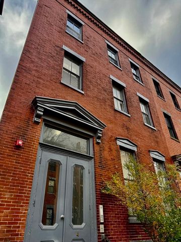 4 Milford St M-02, Boston, MA 02118