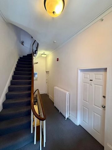 4 Milford St M-02, Boston, MA 02118