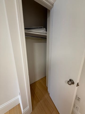 4 Milford St M-02, Boston, MA 02118