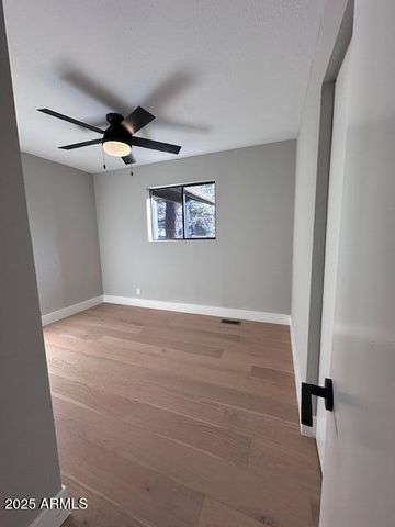 880 E OAK Drive, Munds Park, AZ 86017