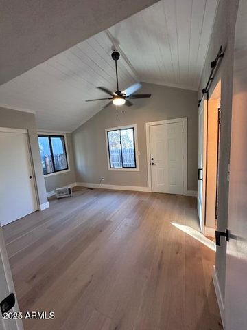 880 E OAK Drive, Munds Park, AZ 86017