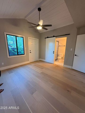 880 E OAK Drive, Munds Park, AZ 86017