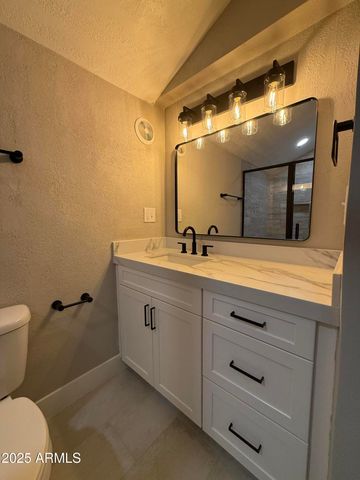 880 E OAK Drive, Munds Park, AZ 86017