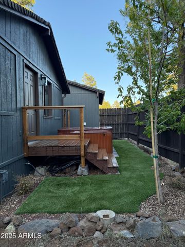 880 E OAK Drive, Munds Park, AZ 86017