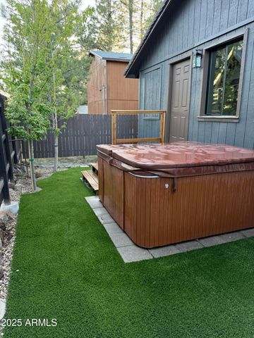 880 E OAK Drive, Munds Park, AZ 86017