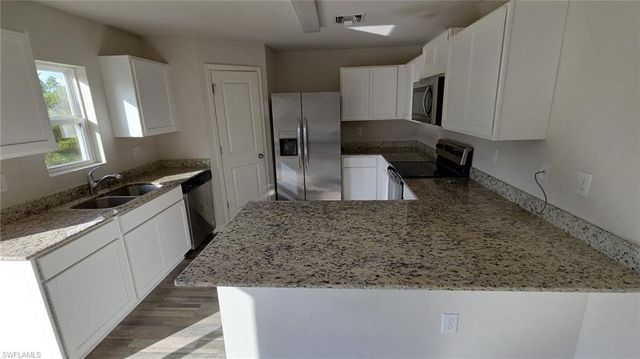 354 Western AVE S, Lehigh Acres, FL 33974