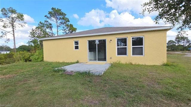 354 Western AVE S, Lehigh Acres, FL 33974