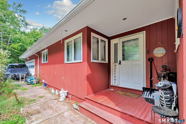 75 Crestwood Road, Bethany, CT 06524