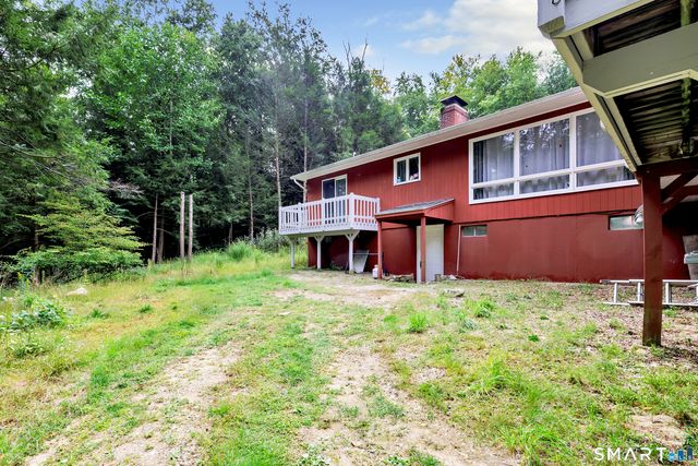 75 Crestwood Road, Bethany, CT 06524