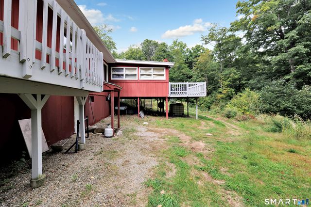 75 Crestwood Road, Bethany, CT 06524