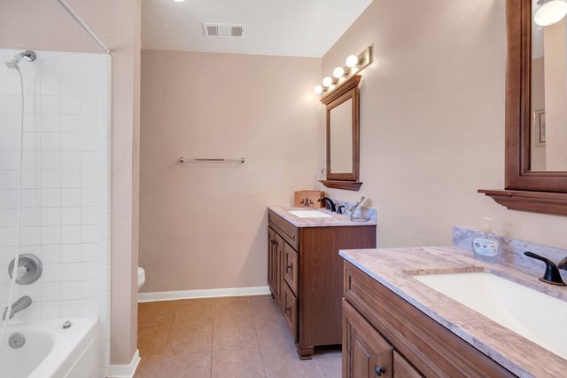 16206 Villa Del Norte Drive, Houston, TX 77073