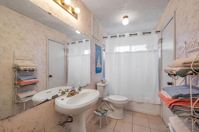 16206 Villa Del Norte Drive, Houston, TX 77073