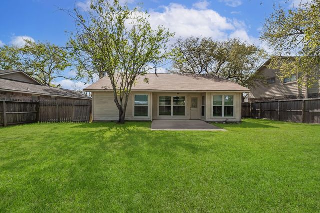 16206 Villa Del Norte Drive, Houston, TX 77073