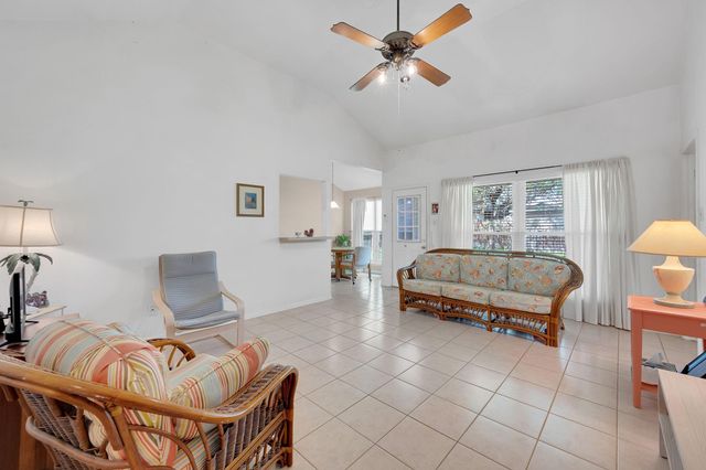 16206 Villa Del Norte Drive, Houston, TX 77073