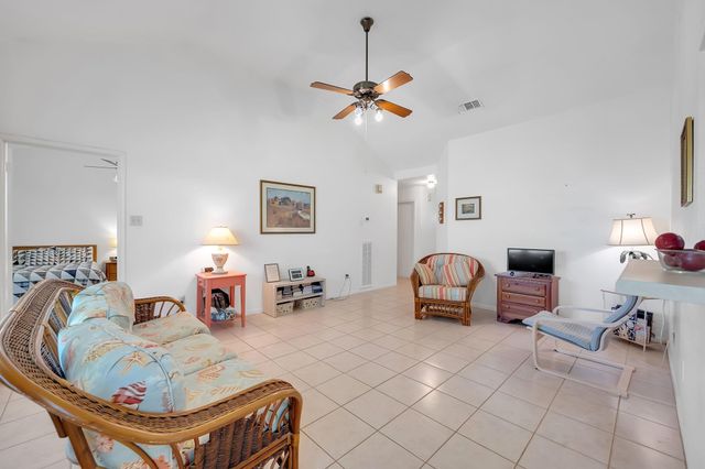 16206 Villa Del Norte Drive, Houston, TX 77073