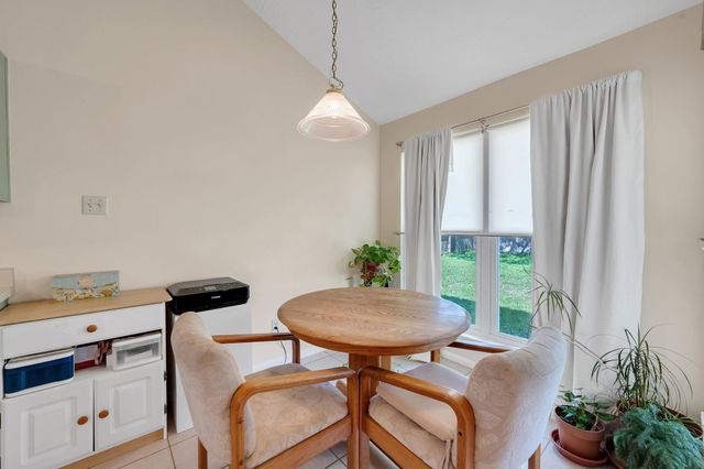 16206 Villa Del Norte Drive, Houston, TX 77073