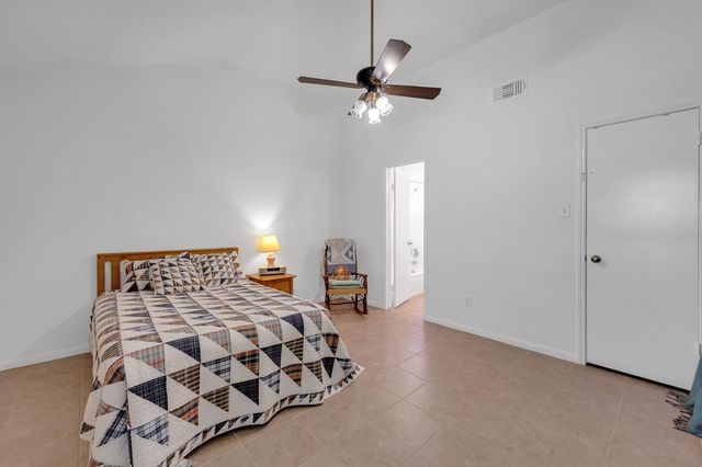 16206 Villa Del Norte Drive, Houston, TX 77073