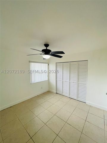 20005 NE 3rd Ct 5, Miami, FL 33179
