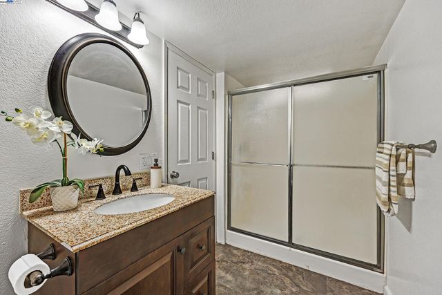 3845 Vineyard Ave F, Pleasanton, CA 94566