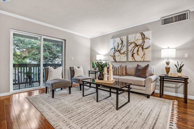 3845 Vineyard Ave F, Pleasanton, CA 94566