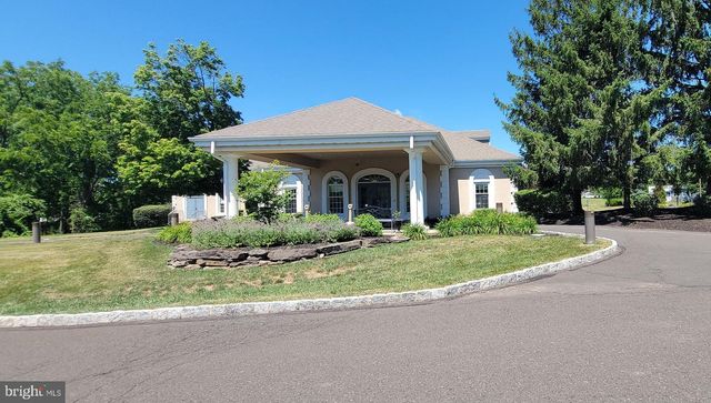 75 JUNIPER CIR, New Hope, PA 18938