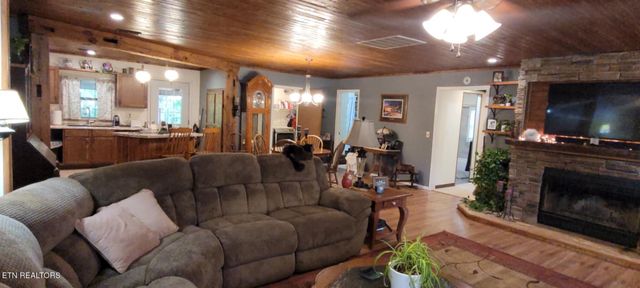 1499 Big Ridge Rd, Spring City, TN 37381
