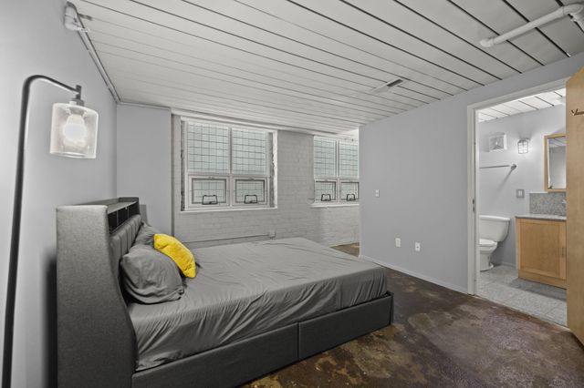 60 E Spring Street, 223, Columbus, OH 43215