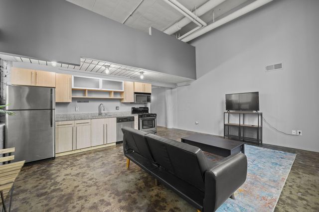 60 E Spring Street, 223, Columbus, OH 43215