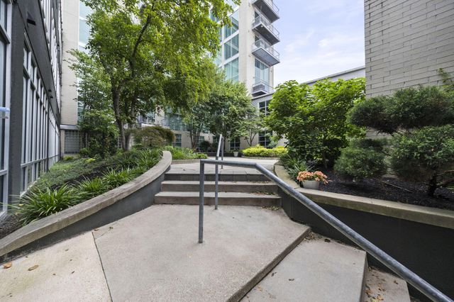 60 E Spring Street, 223, Columbus, OH 43215
