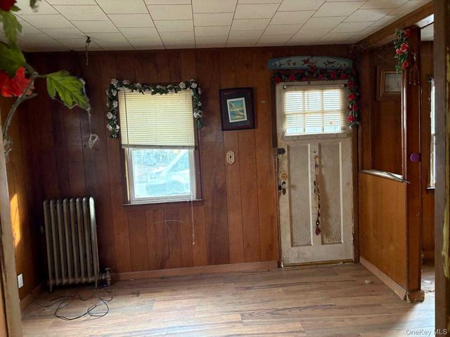 19 Lacrosse Road, Mastic Beach, NY 11951