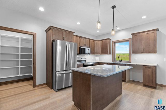 505 Mill Pond Rd Road 2, Rock Rapids, IA 51246