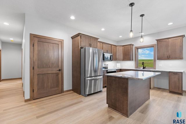 505 Mill Pond Rd Road 2, Rock Rapids, IA 51246