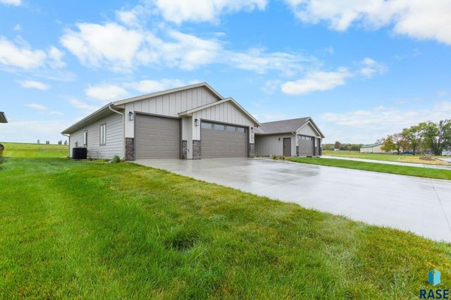 505 Mill Pond Rd Road 2, Rock Rapids, IA 51246