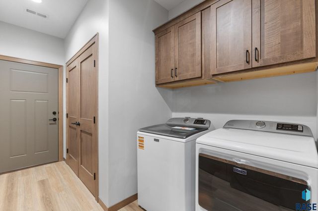 505 Mill Pond Rd Road 2, Rock Rapids, IA 51246