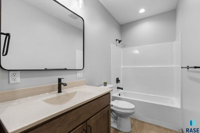 505 Mill Pond Rd Road 2, Rock Rapids, IA 51246