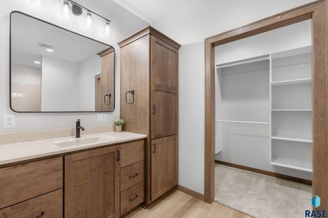 505 Mill Pond Rd Road 2, Rock Rapids, IA 51246